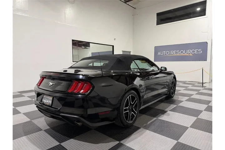 $17899 : Mustang 2020 image 4