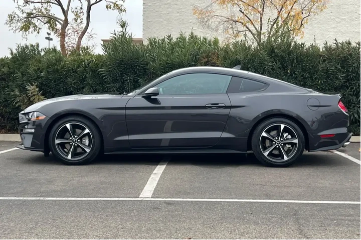 $25268 : Ford Mustang 2023 EcoBoost 2 image 5