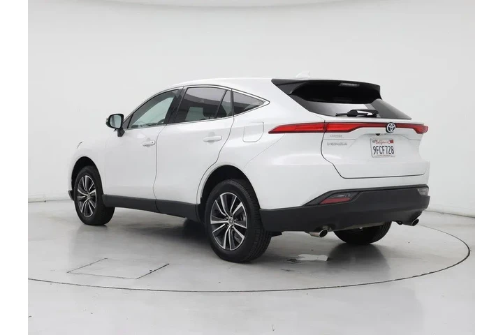 $27998 : Toyota Venza 2023 AWD LE 4dr image 2
