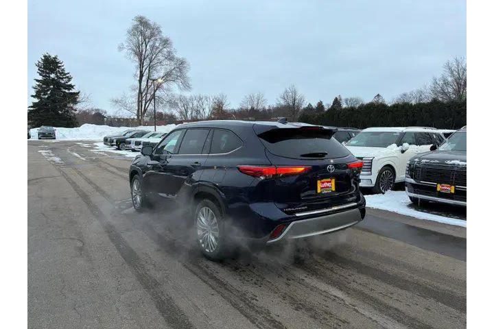 $40000 : Toyota Highlander Hybrid 202 image 2