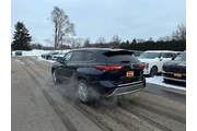 $40000 : Toyota Highlander Hybrid 202 thumbnail
