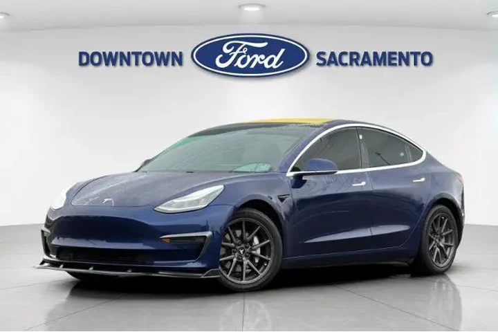 $19216 : Tesla Model 3 2018 Mid Range image 2