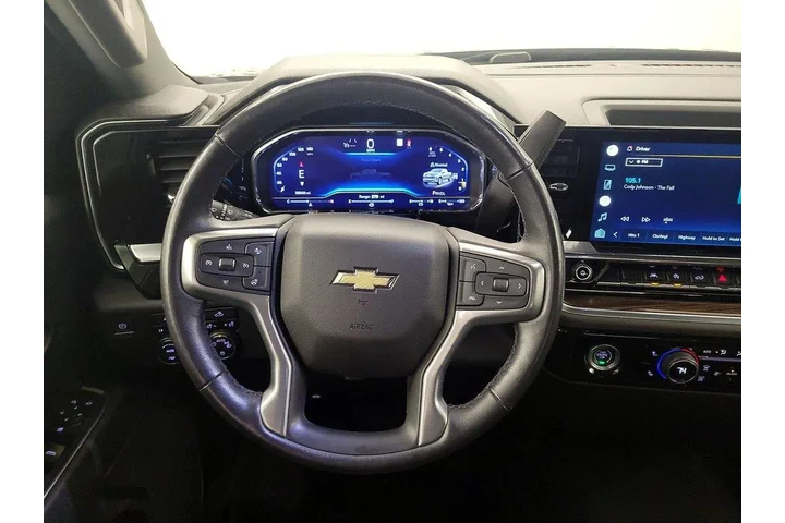 $32998 : Chevrolet Silverado 1500 202 image 10