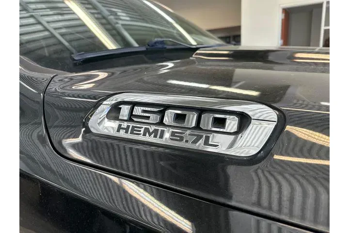 $30000 : Ram 1500 2019 4x4 Laramie 4d image 8