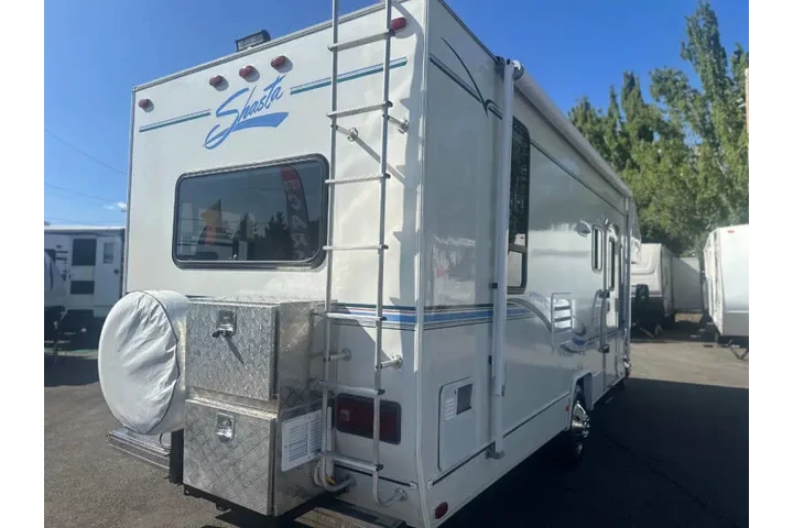 $22900 : 1999 Shasta RV Spirit 240 image 7