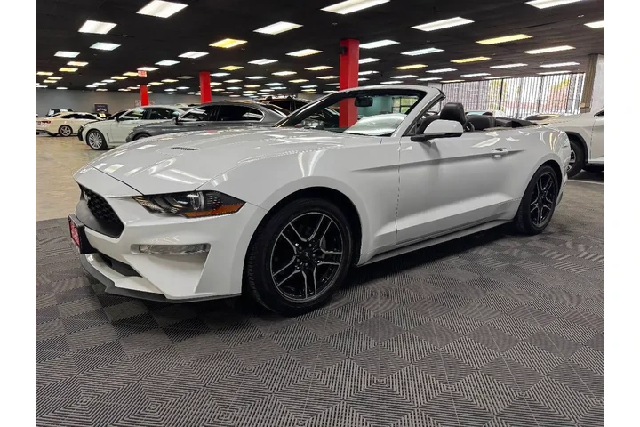 $22488 : Ford Mustang 2019 EcoBoost 2 image 9