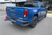 $47010 : PRE-OWNED 2022 SIERRA 1500 EL thumbnail