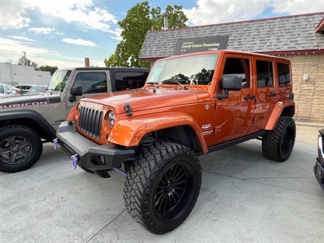 $19995 : 2011 Wrangler Unlimited Sahara image 2