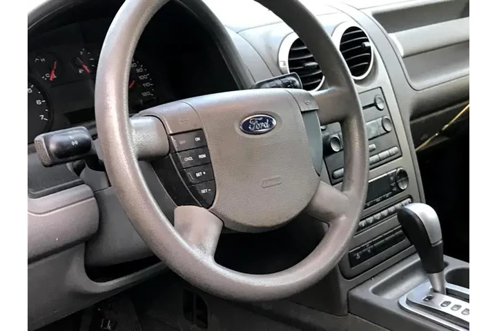 $5499 : 2005 Freestyle image 5