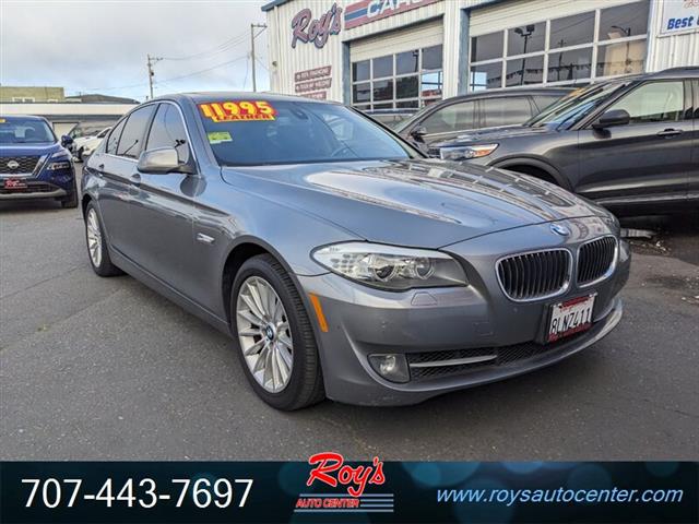 2012 528i Sedan image 1