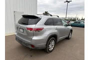 $18900 : Toyota Highlander 2015 LE 4d thumbnail