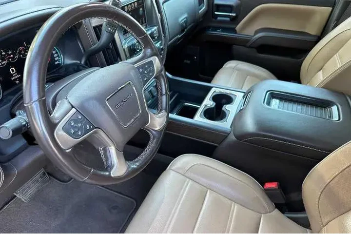 $34532 : GMC Sierra 1500 2018 4x4 Den image 4