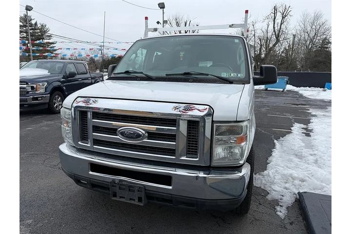 $3800 : 2012 Econoline E-250 image 2