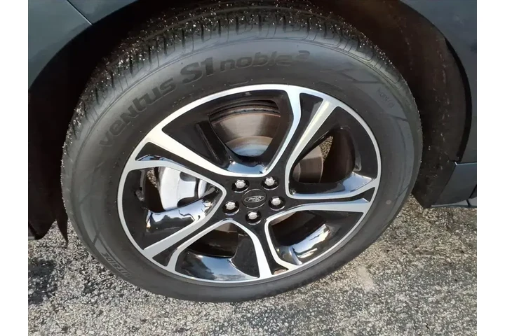 $37856 : Ford Edge 2024 AWD ST 4dr SU image 5