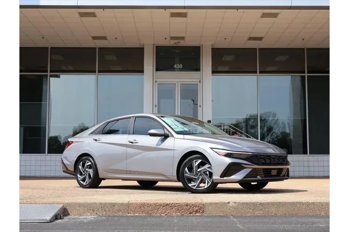 $25977 : Hyundai ELANTRA 2025 Limited image 1