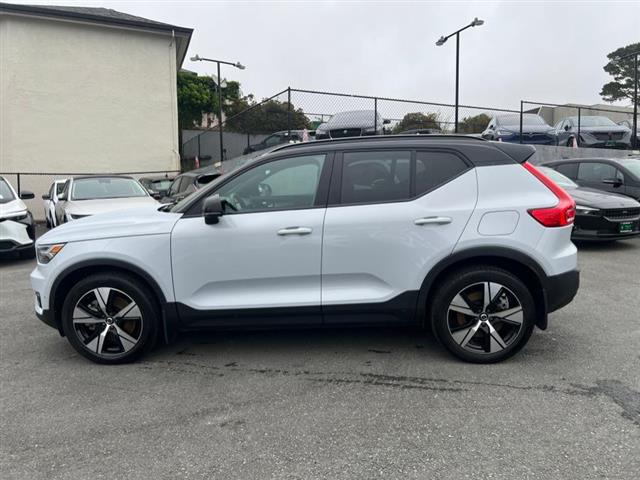 $33500 : Used 2022 XC40 Recharge P8 eA image 9