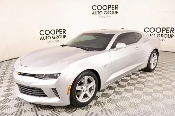 $16327 : Chevrolet Camaro 2018 LT 2dr image 9