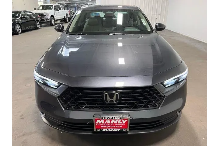 $24897 : Honda Accord 2023 image 8