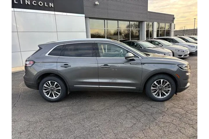 $31985 : Lincoln Nautilus 2022 AWD St image 8