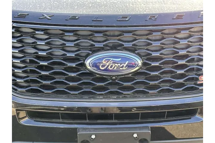 $39995 : Ford Explorer 2022 AWD ST 4d image 8