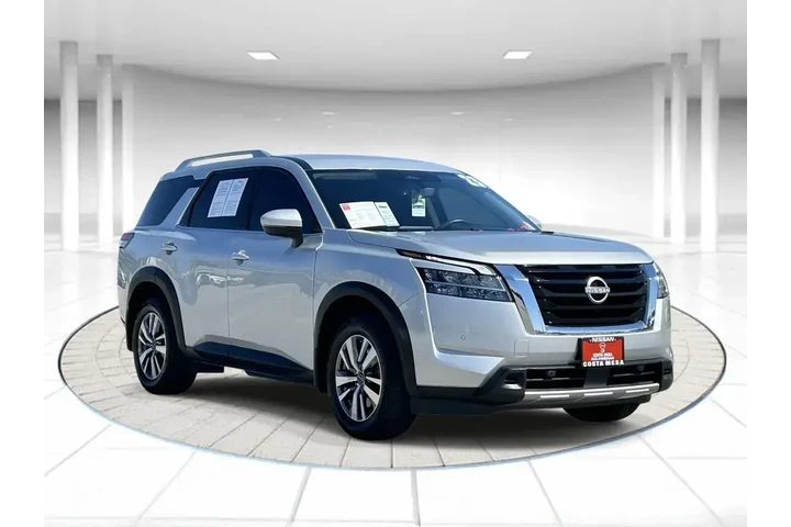 $26075 : Nissan Pathfinder 2023 SL 4d image 5