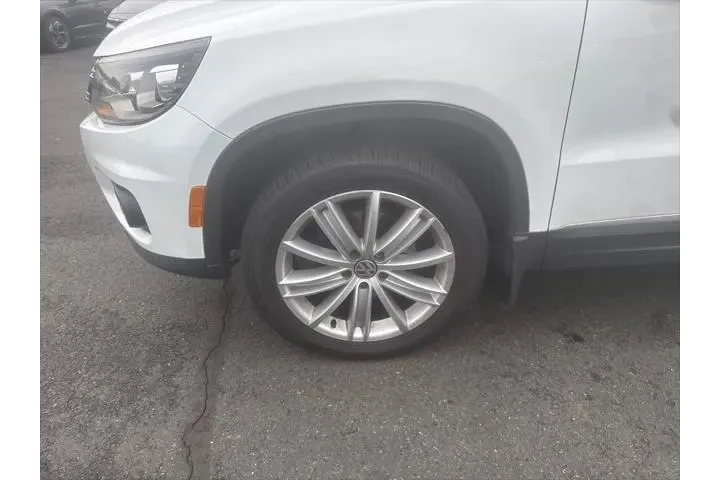$11495 : Volkswagen Tiguan 2016 AWD 2 image 10