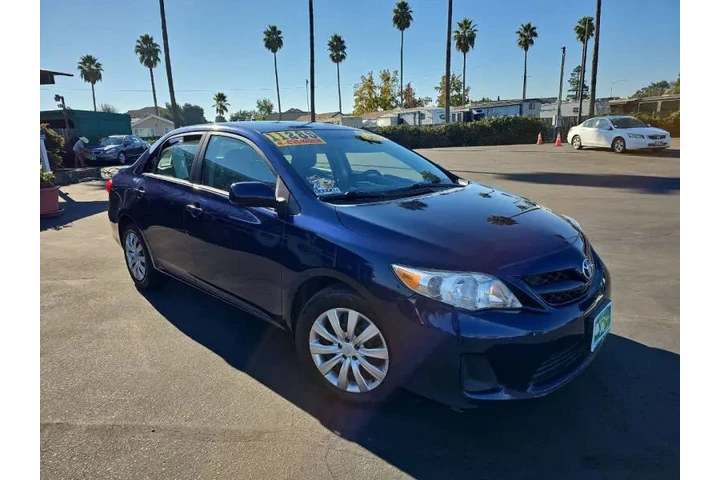 $10995 : 2012 Corolla LE image 5