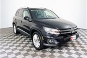 PRE-OWNED 2012 VOLKSWAGEN TIG en Madison WV