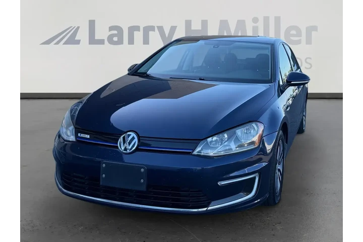 Volkswagen e-Golf 2016 SE 4d image 1