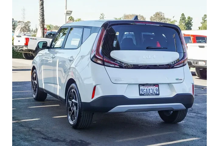 $19692 : Kia Soul 2023 EX 4dr Crossov image 7