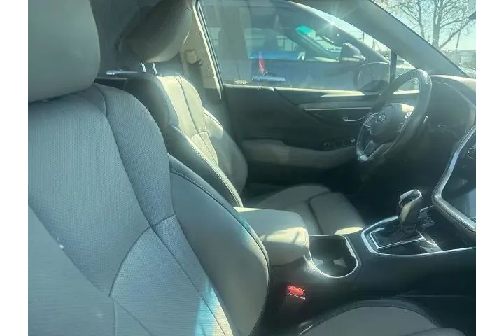 $26495 : Subaru Outback 2021 AWD Limi image 8