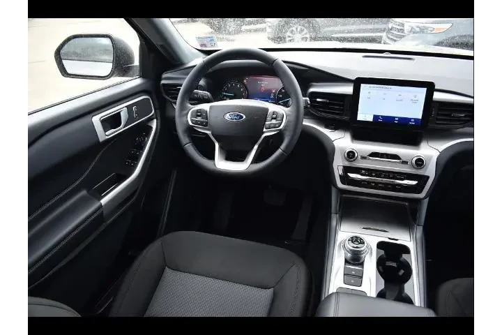 $39995 : Ford Explorer 2023 XLT 4dr S image 4