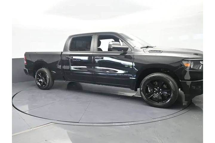 $32000 : Ram 1500 2023 4x2 Big Horn 4 image 8