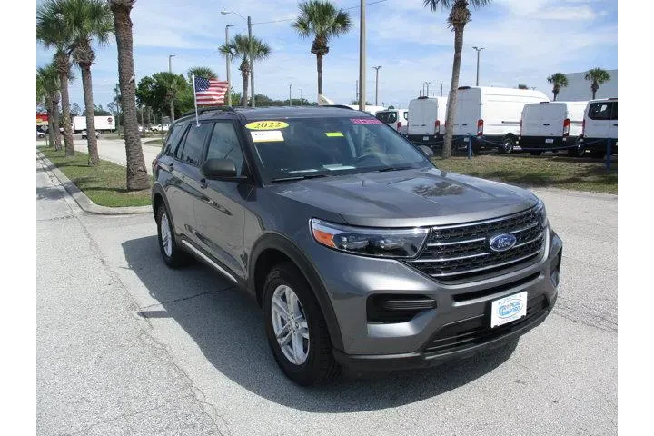 $27995 : Ford Explorer 2022 AWD XLT 4 image 1
