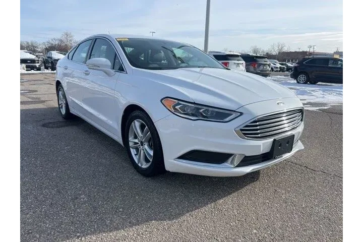 $10415 : Ford Fusion 2018 SE 4dr Seda image 3