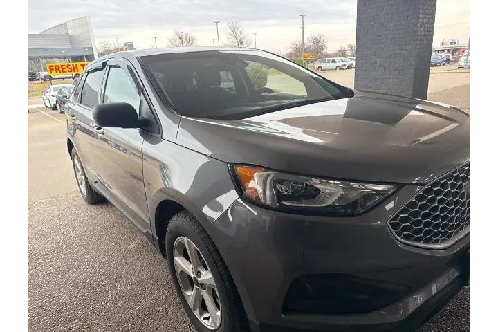 $21829 : Ford Edge 2023 AWD SE 4dr Cr image 5