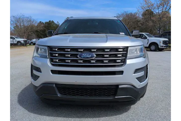 $9000 : Ford Explorer 2017 Base 4dr image 9