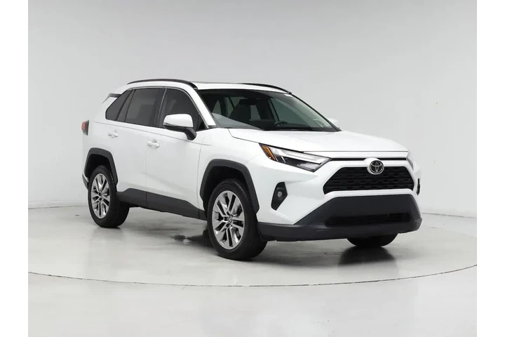 $28998 : Toyota RAV4 2023 XLE Premium image 1