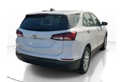 $15991 : Chevrolet Equinox 2022 LS 4d thumbnail
