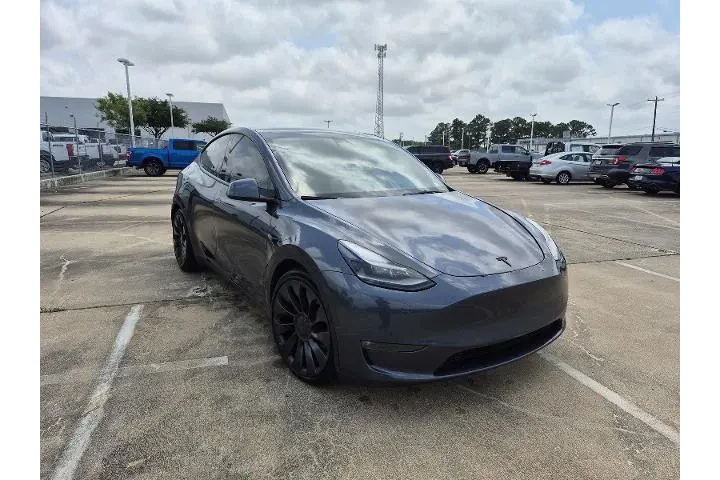 $25207 : Tesla Model Y 2022 AWD Perfo image 4