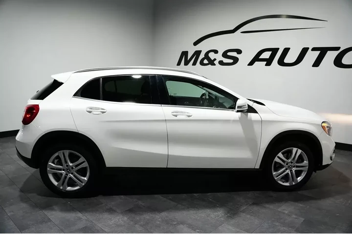 $16728 : 2019 GLA 250 image 8