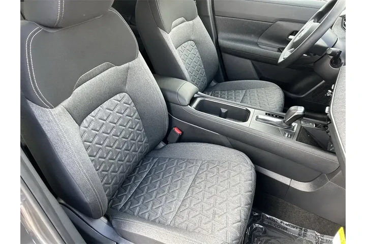 $26195 : Nissan Kicks 2026 SV 4dr Cro image 10