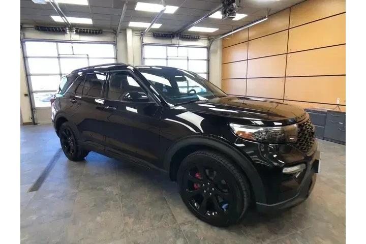 $37558 : Ford Explorer 2022 AWD ST 4d image 1