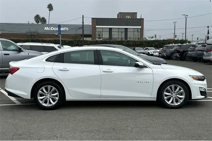 $19990 : Chevrolet Malibu 2024 LT 4dr image 3