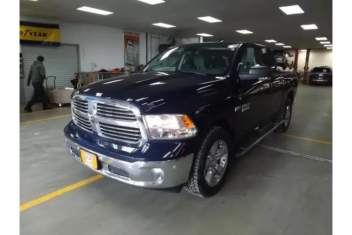 $21585 : Ram 1500 2018 4x4 SLT 4dr Cr image 1