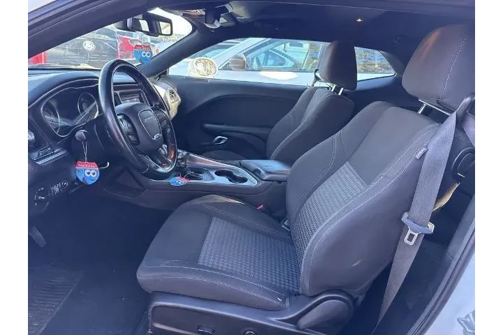 $20060 : Dodge Challenger 2020 SXT 2d image 7