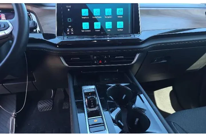 $32991 : Volkswagen Atlas 2025 SE 4dr image 9