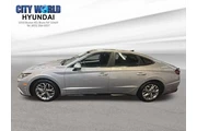 $20738 : Hyundai SONATA 2023 SEL 4dr thumbnail