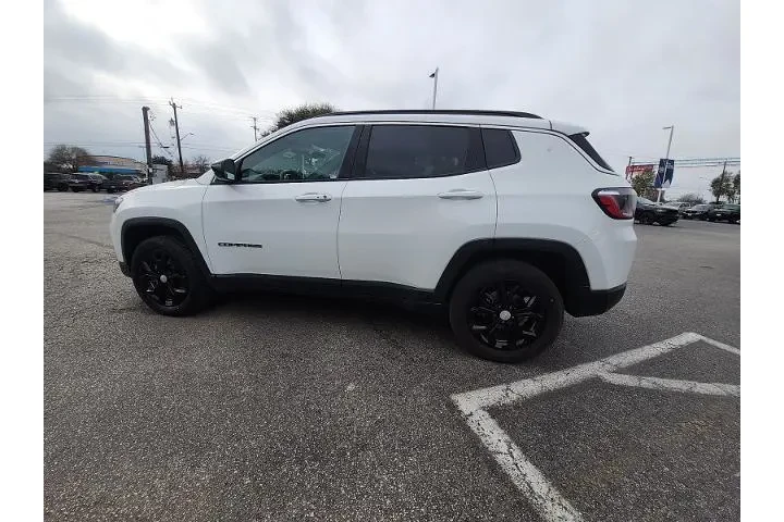 $18498 : Jeep Compass 2024 4x4 Latitu image 4