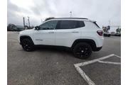 $18498 : Jeep Compass 2024 4x4 Latitu thumbnail